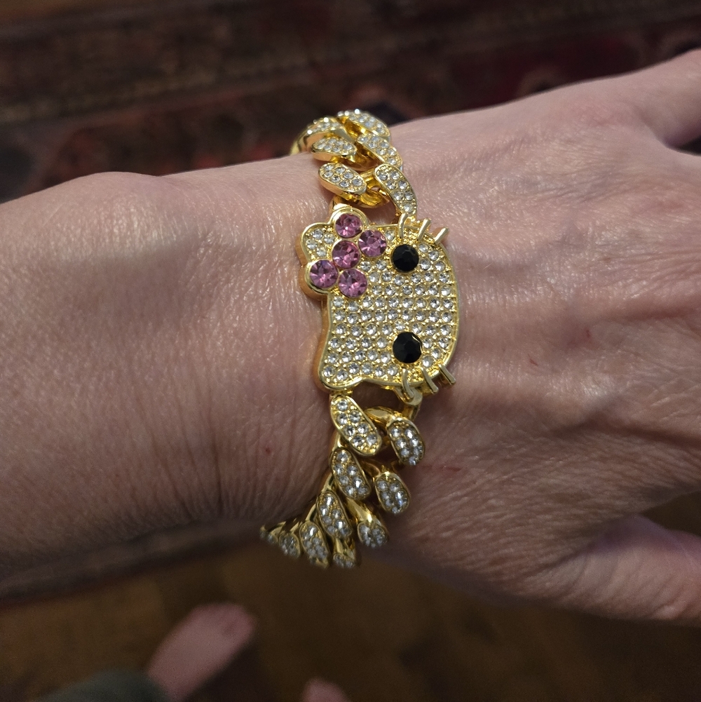 "Hello Kitty" style Goldtone And Rhinestone Cuban Link Bracelet